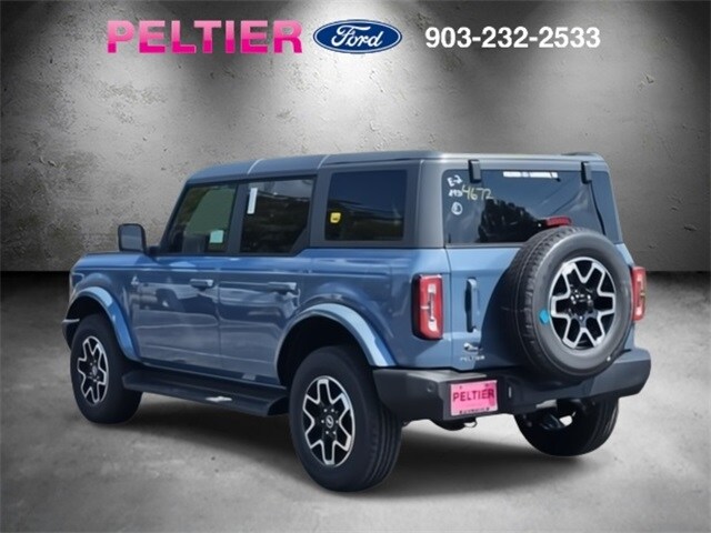 2025 Ford Bronco Outer Banks photo 3