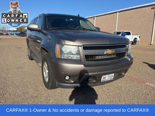 2012 Chevrolet Suburban LS's photo