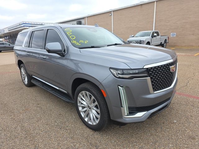 2022 Cadillac Escalade ESV Luxury's photo