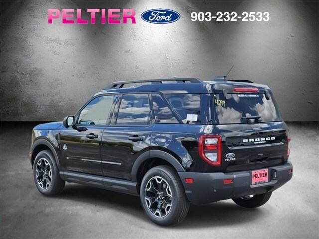 2025 Ford Bronco Sport Outer Banks photo 3