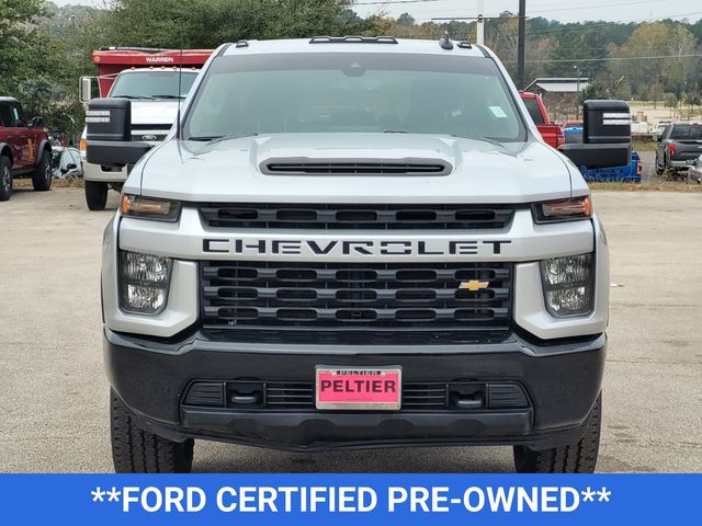 2021 Chevrolet Silverado 2500HD Custom photo 2