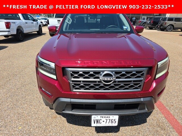 2024 Nissan Frontier SL photo 2