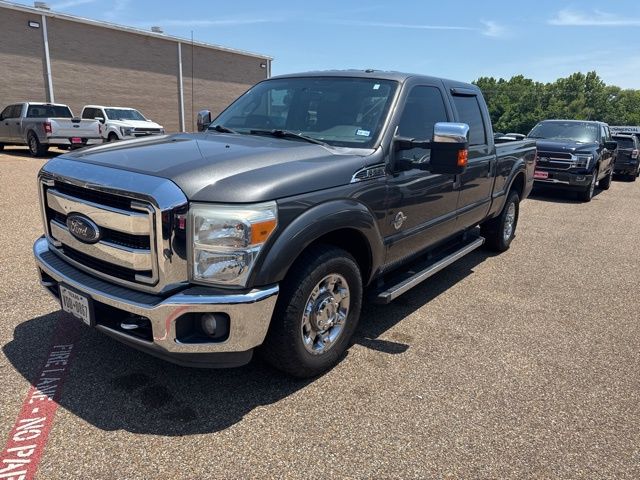 2015 Ford F-250 XLT Crew Cab 172 in's photo