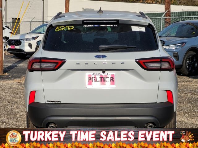 2026 Ford Escape ST-Line photo 3