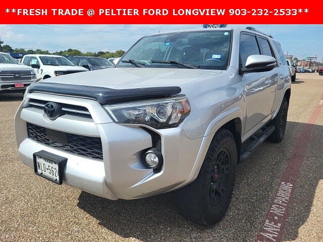 2020 Toyota 4Runner SR5 photo 3