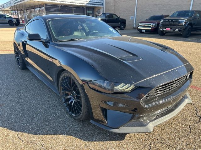2019 Ford Mustang Coupe 