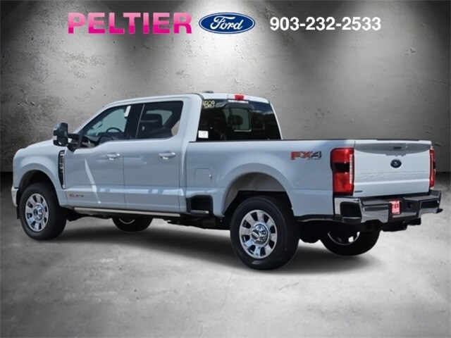 2025 Ford F-250 Lariat photo 3