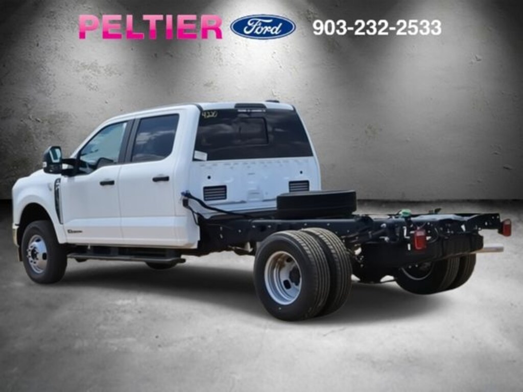 New 2025 Ford F-350SD XL Chassis