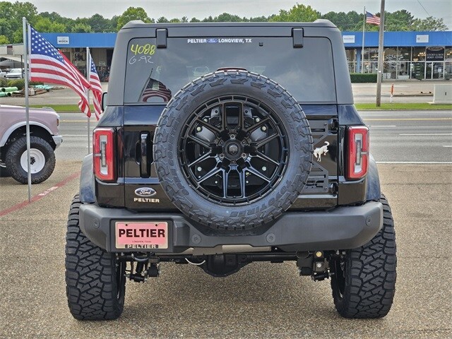 2025 Ford Bronco Outer Banks photo 3
