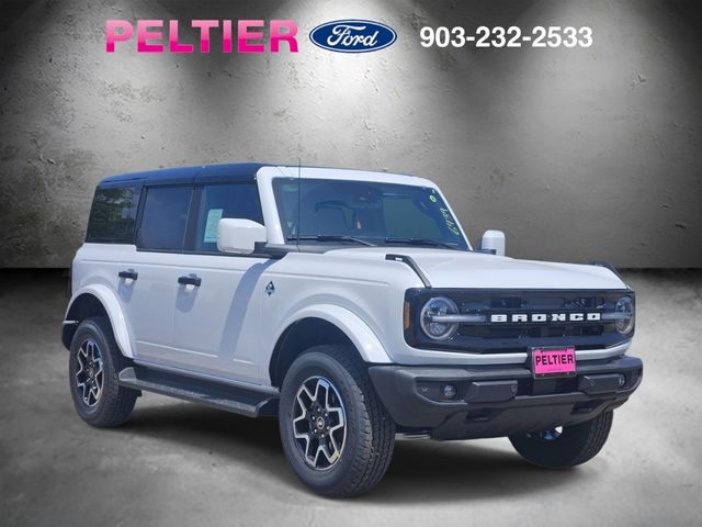 2026 Ford Bronco Outer Banks 4x4's photo