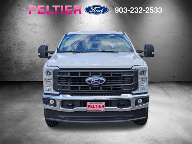 2025 Ford F-350 XL photo 2