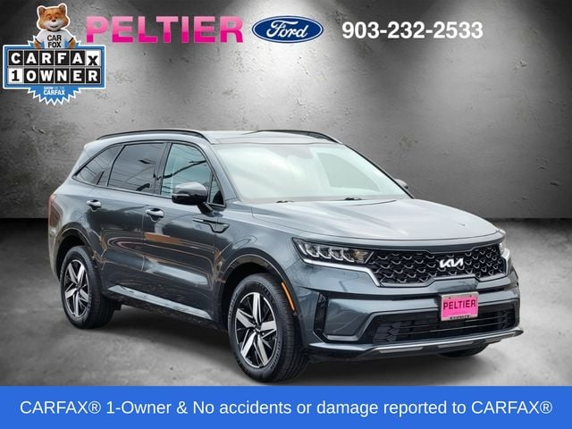 2022 Kia Sorento S's photo