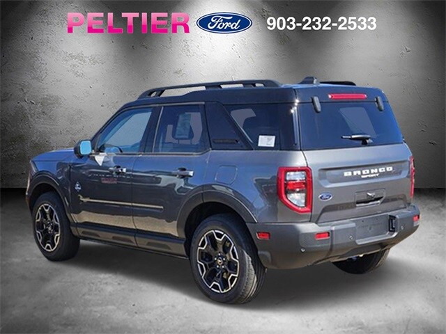 2025 Ford Bronco Sport Outer Banks photo 3