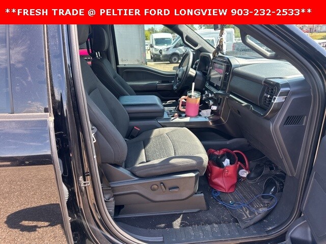 2023 Ford F-150 XLT photo 3