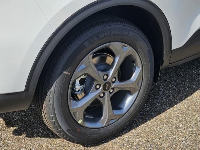 2026 Ford Escape ST-Line - Photo 6