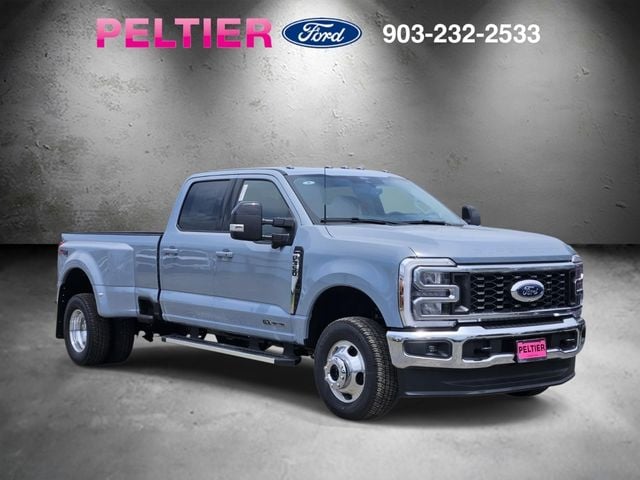 2026 Ford F-350 Lariat 4x4 Crew Cab 8' Box DRW's photo