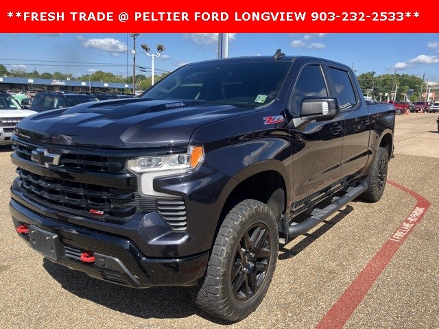 2022 Chevrolet Silverado 1500 LT Trail Boss photo 2