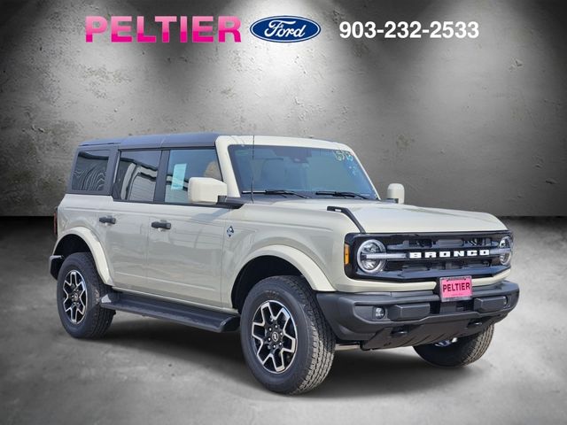 2026 Ford Bronco Outer Banks 4x4's photo