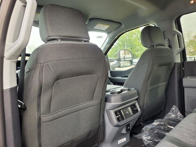 2026 Ford F-250 Super Duty XLT - Photo 14