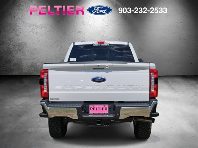 2026 Ford F-250 Lariat photo 4