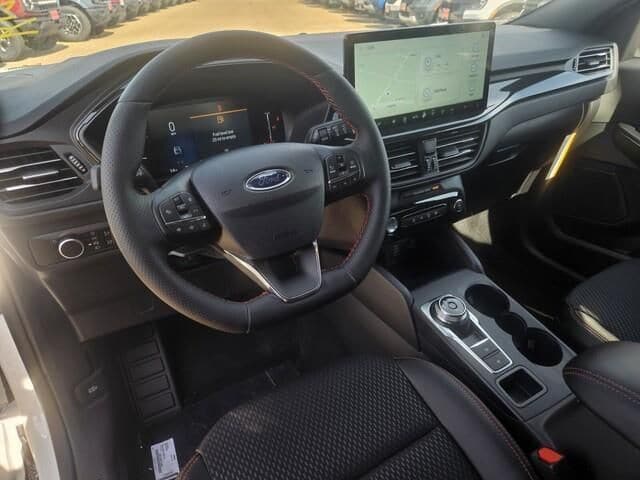 2026 Ford Escape ST-Line - Photo 9