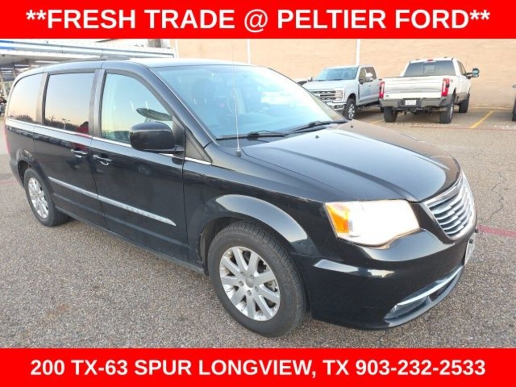 Used 2015 Chrysler Town & Country Touring Minivan/Van