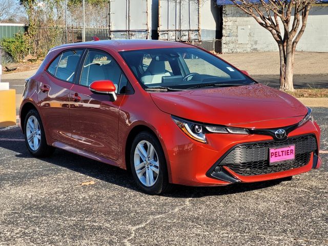 2020 Toyota Corolla Hatchback SE's photo
