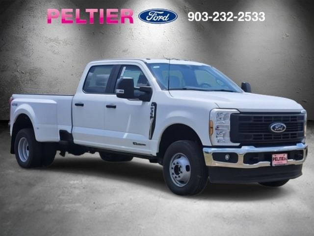 2025 Ford F-350 Super Duty XL's photo