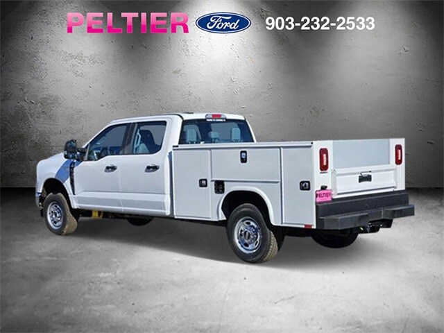 2025 Ford F-250 XL photo 3