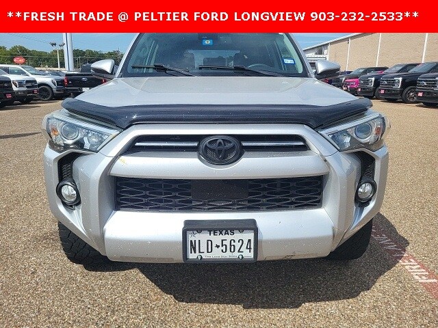 2020 Toyota 4Runner SR5 photo 2