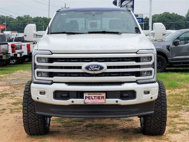 2025 Ford F-250 photo 2