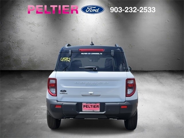 2025 Ford Bronco Sport Outer Banks photo 4