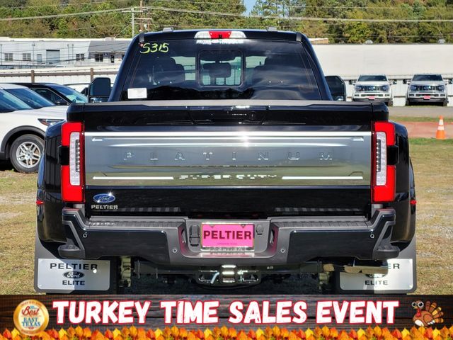 2026 Ford F-450 Platinum photo 4