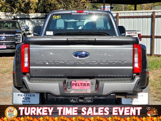 2026 Ford F-350 photo 4