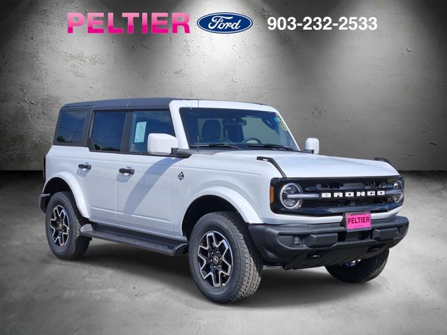 2026 Ford Bronco Outer Banks 4x4's photo