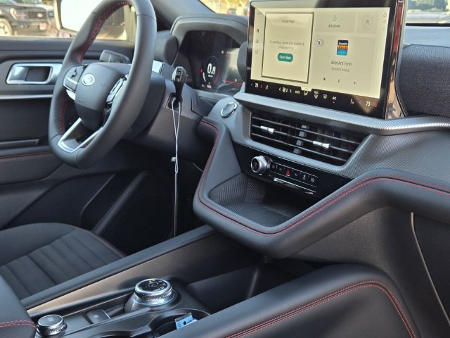 2026 Ford Explorer ST-Line - Photo 7