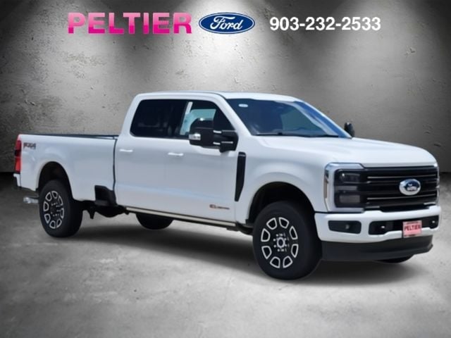 2025 Ford F-350 Super Duty Platinum's photo