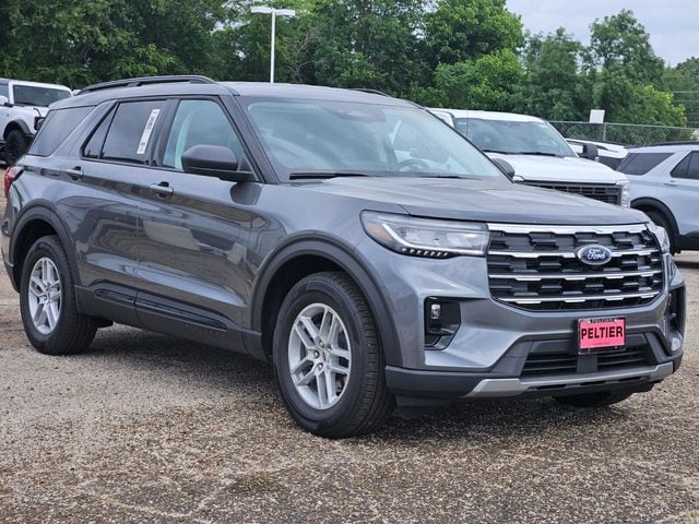2026 Ford Explorer's photo