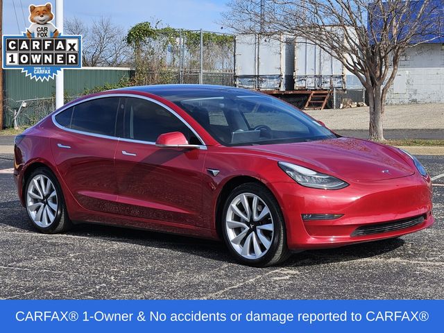 2018 Tesla Model 3 Mid Range's photo