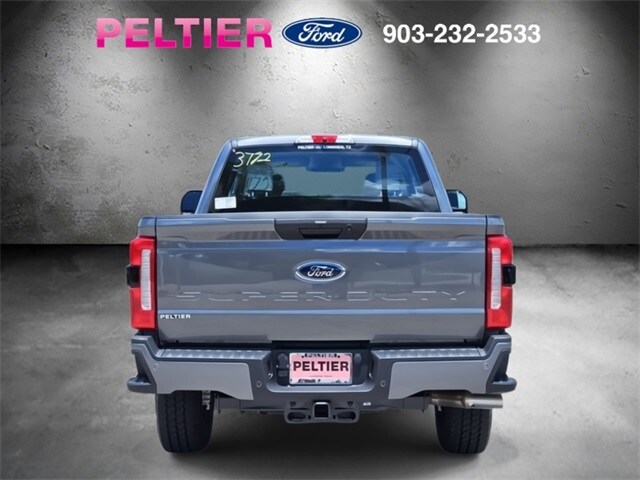 2025 Ford F-250 photo 4
