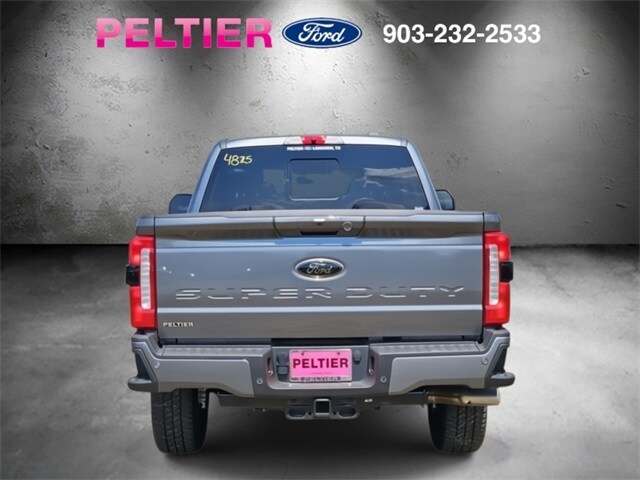 2025 Ford F-250 Lariat photo 3