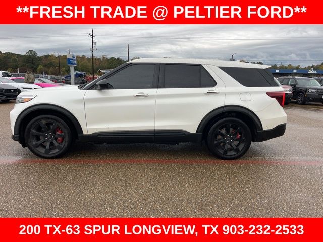 2022 Ford Explorer ST photo 4