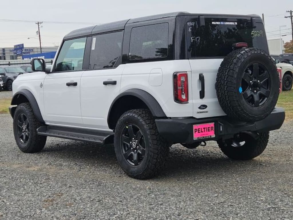 New 2025 Ford Bronco Outer Banks SUV