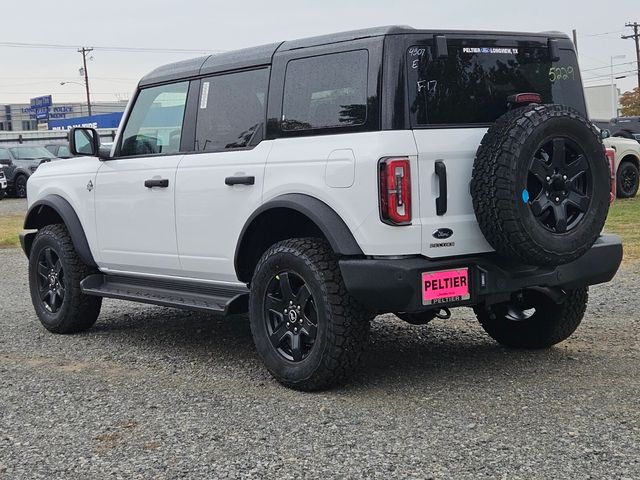 2025 Ford Bronco Outer Banks photo 3