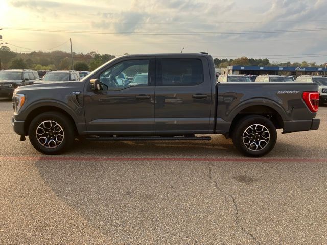 2021 Ford F-150 XLT photo 4