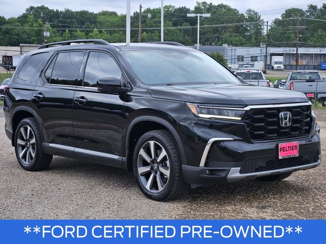 2024 Honda Pilot Touring 2WD's photo