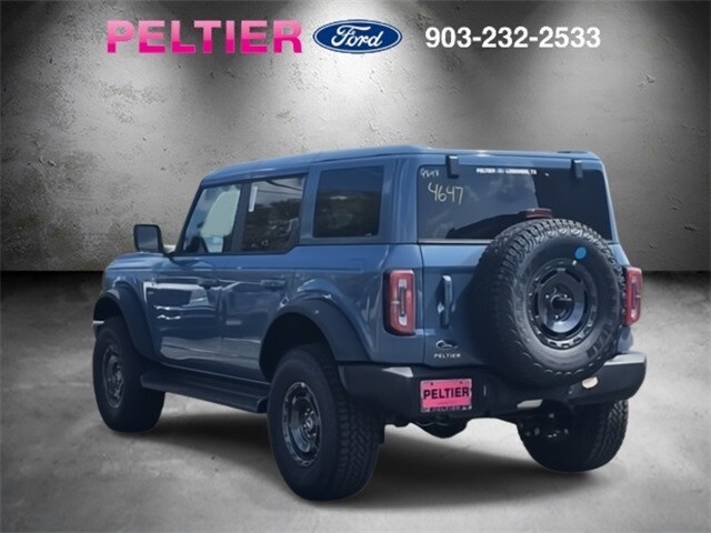 2025 Ford Bronco Outer Banks photo 3