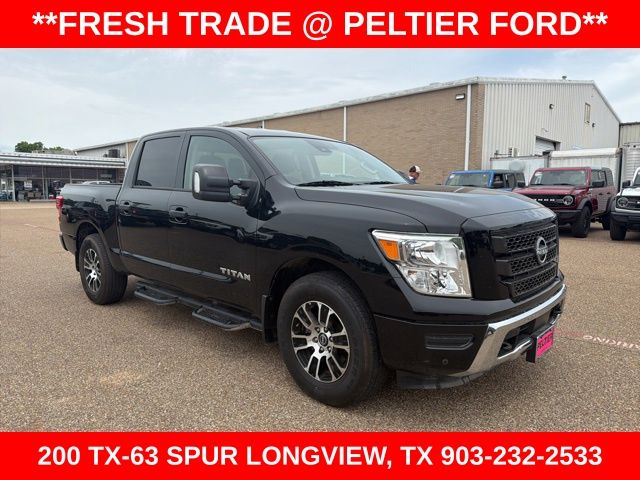2024 Nissan Titan SV 4X2 Crew Cab's photo