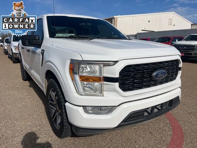 2021 Ford F-150 XL's photo