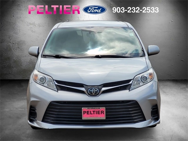 Used 2020 Toyota Sienna LE with VIN 5TDKZ3DC8LS055978 for sale in Longview, TX